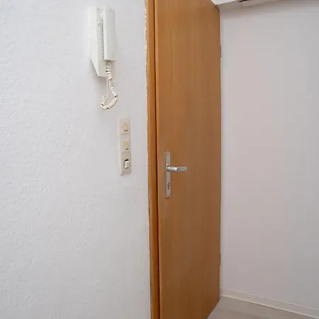 3 Zimmer Fuer Max. 5 Personen Apartment