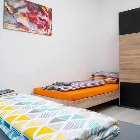 3 Zimmer Fuer Max. 5 Personen Appartement *